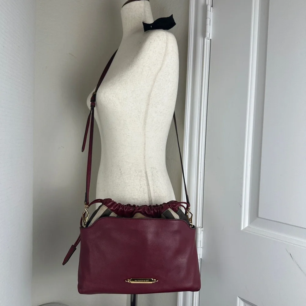 Burberry Burgundy Leather Shoulder Bag with Gold Hardware - Picture 9 of 10